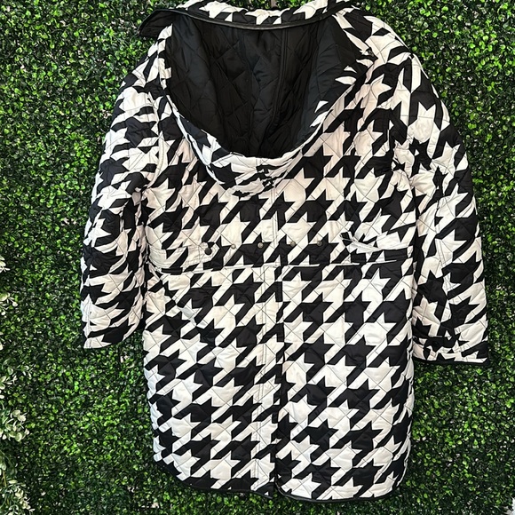 Reversible Button coat - Picture 2 of 8